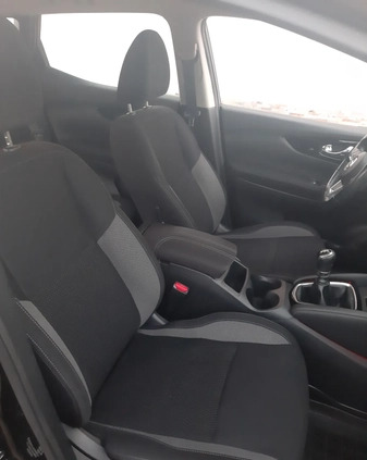 Nissan Qashqai cena 60900 przebieg: 175000, rok produkcji 2018 z Dobrzyca małe 154